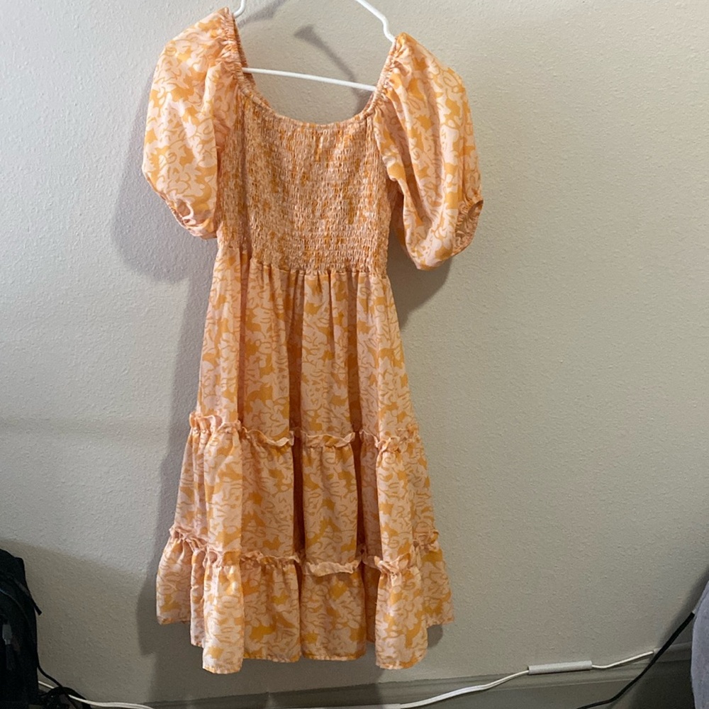 Yellow/White floral puff sleeve dress